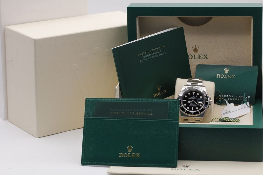 Rolex Submariner 126610 LN